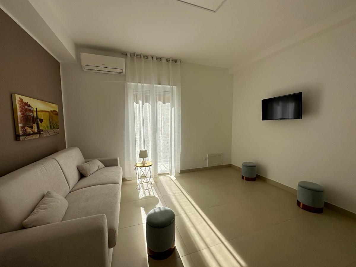 Four Rooms Naxos Giardini Naxos Exterior photo