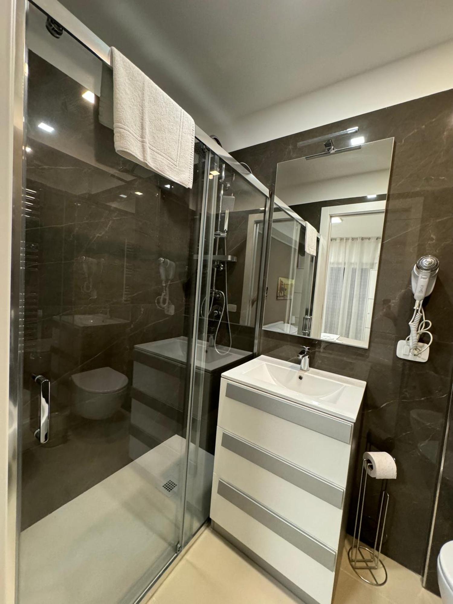 Four Rooms Naxos Giardini Naxos Exterior photo