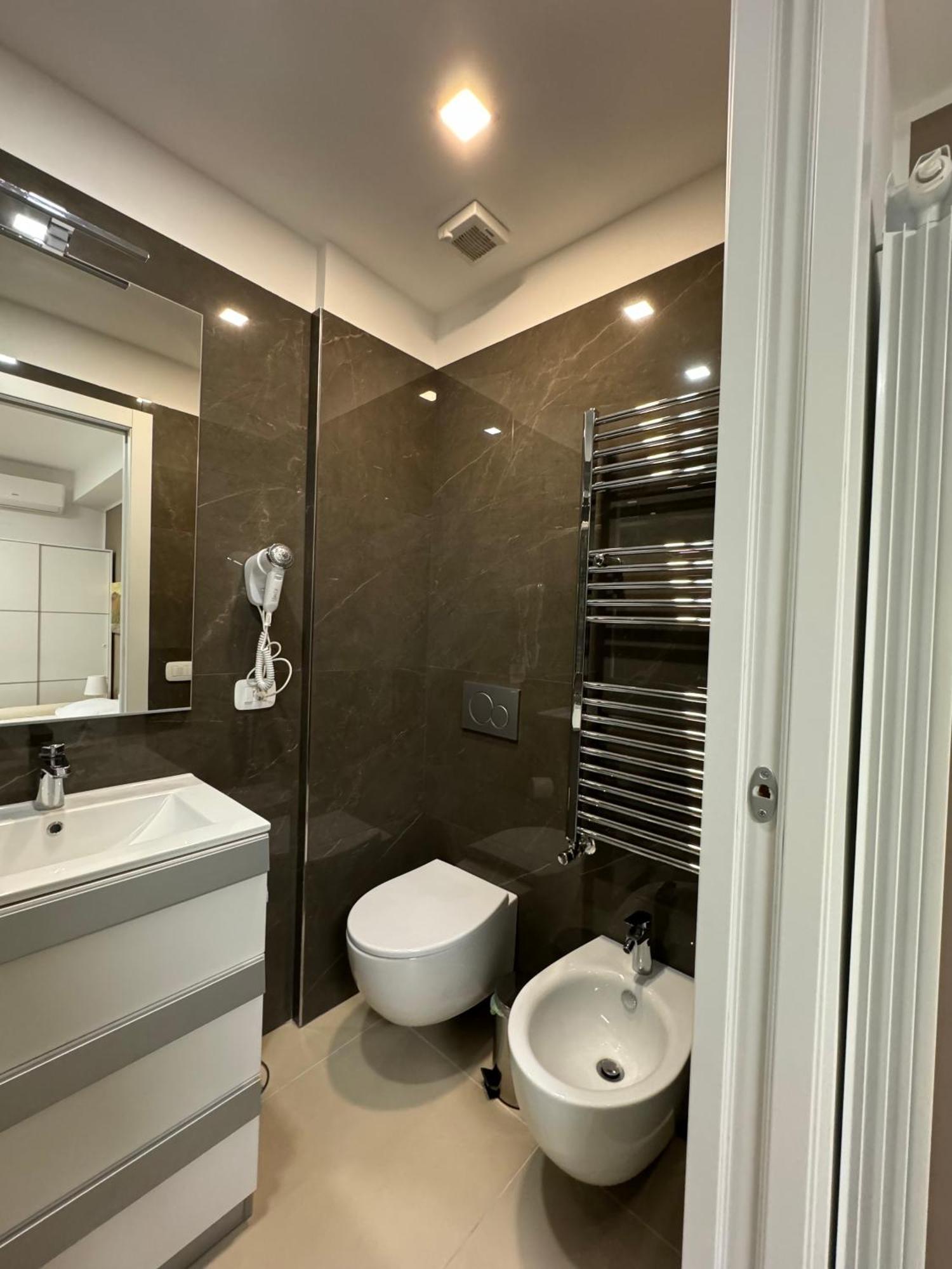 Four Rooms Naxos Giardini Naxos Exterior photo